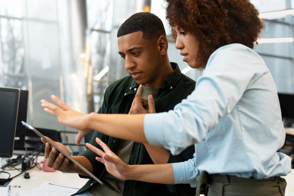 Background Check e os módulos específicos para AML