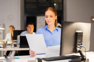 Como escolher um serviço de validação de documentos para seguradoras?