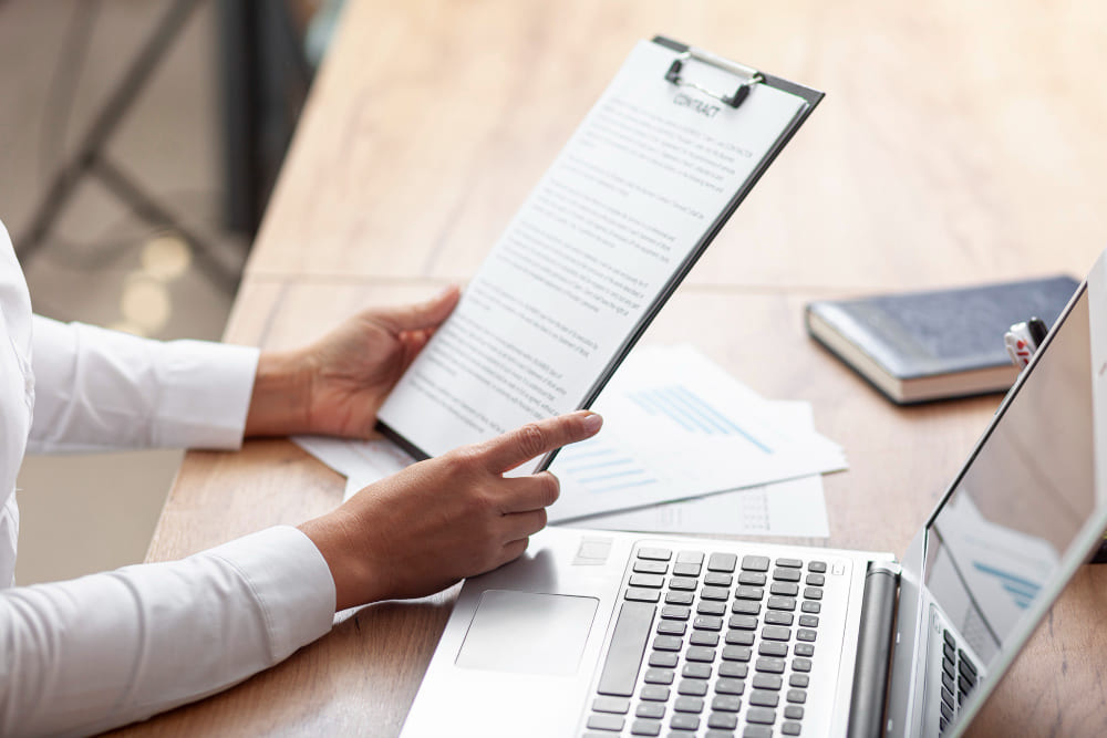 Como reduzir riscos financeiros com background check eficiente?